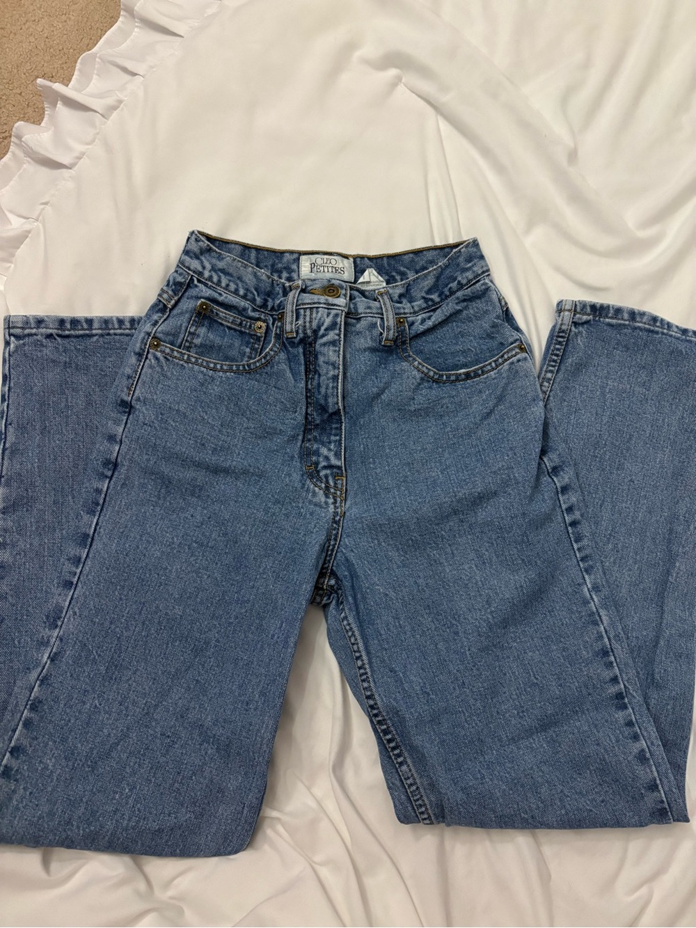 Vintage Straight Leg Denim Jeans in a High Waist